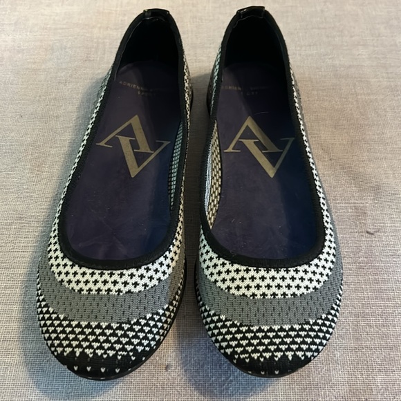NWOT Adrienne Vittadini shoes - Picture 2 of 7